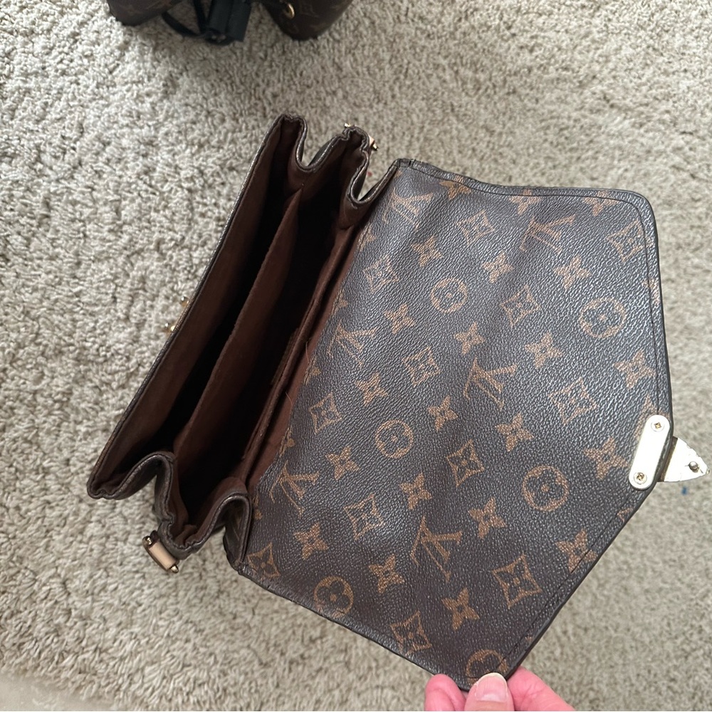 Designer look alike purses. See description. - Picture 11 of 13